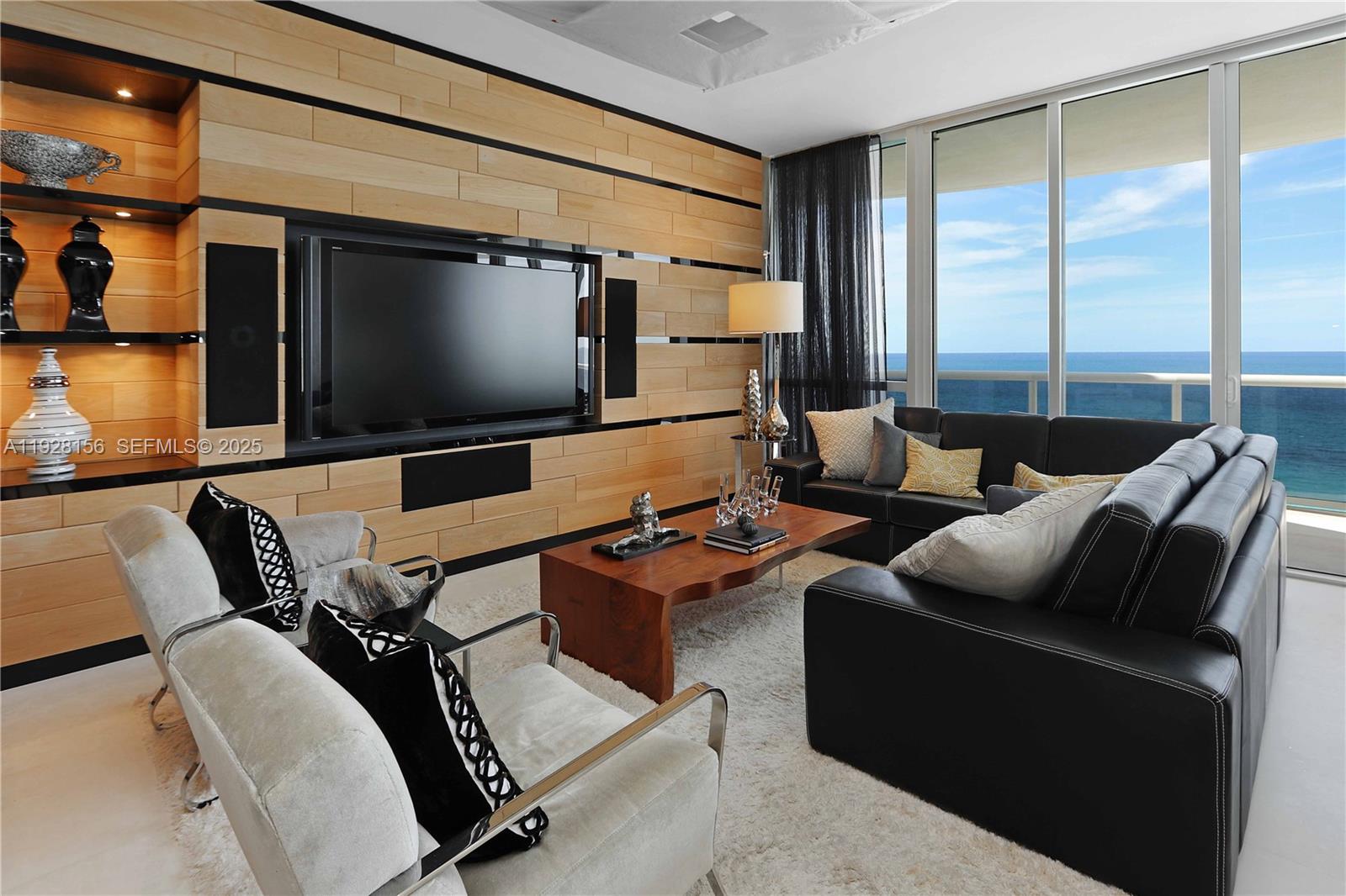 TDR TOWER II CONDO - Residential