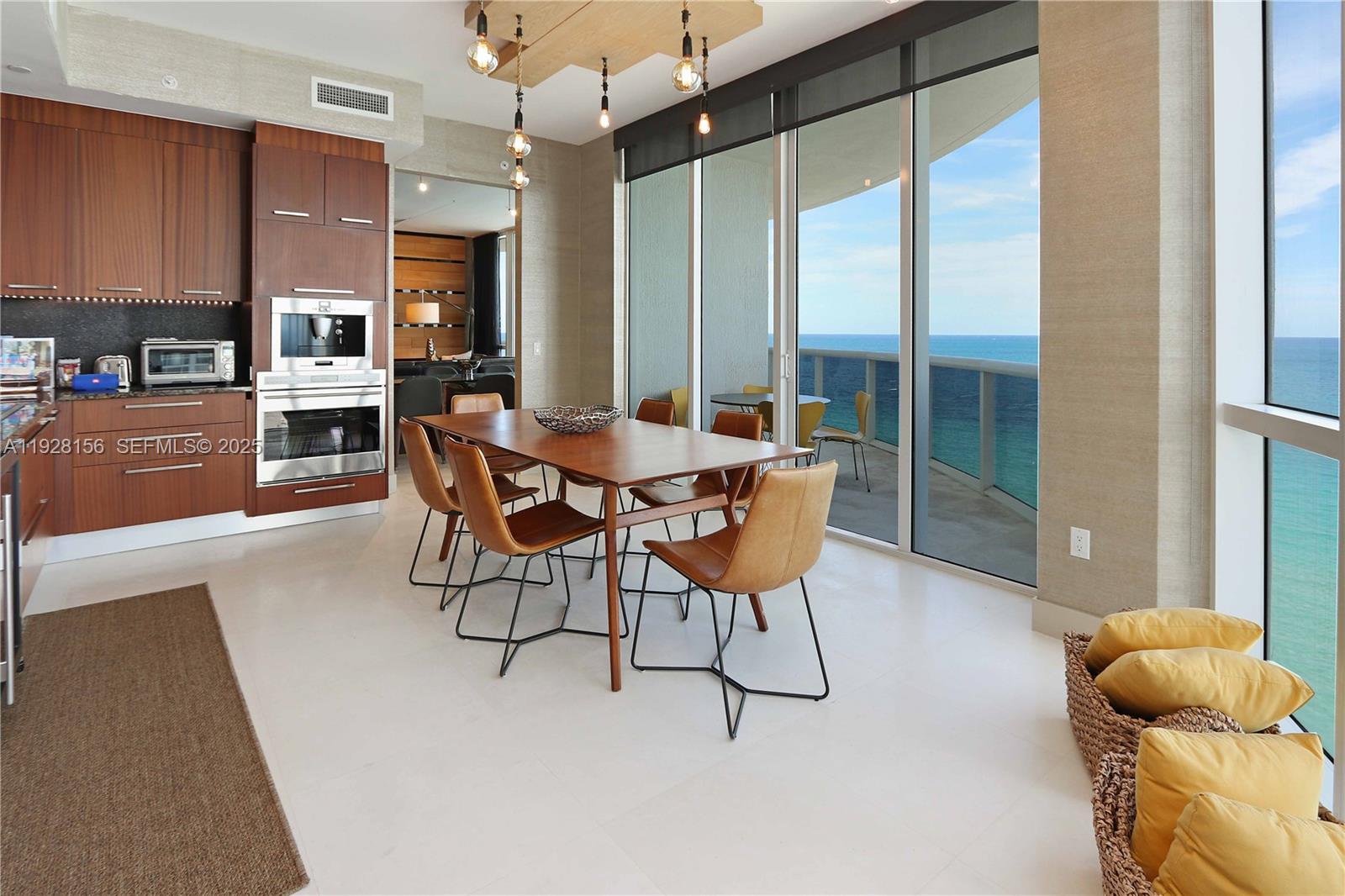 TDR TOWER II CONDO - Residential
