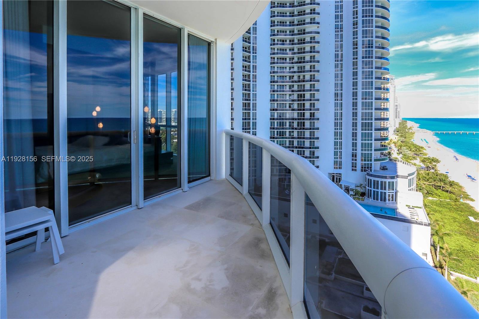 TDR TOWER II CONDO - Residential