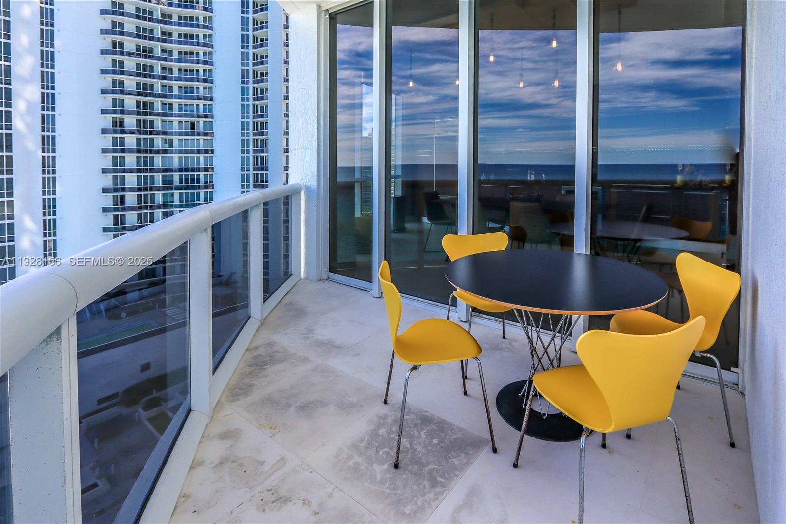 TDR TOWER II CONDO - Residential