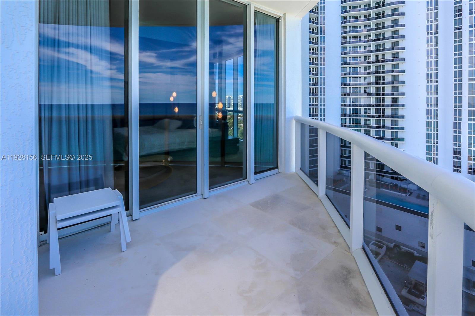 TDR TOWER II CONDO - Residential