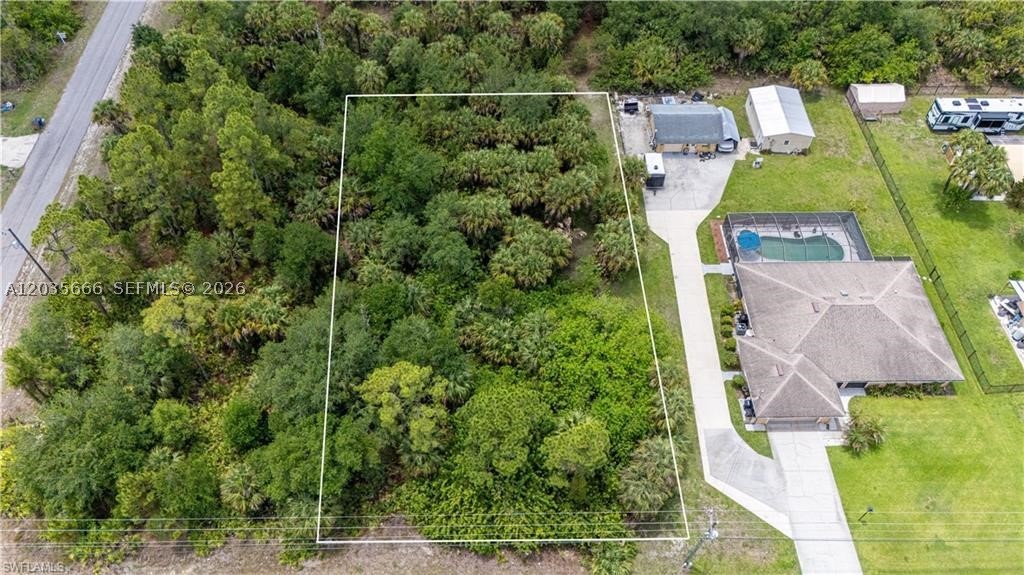 LEHIGH ACRES - Land