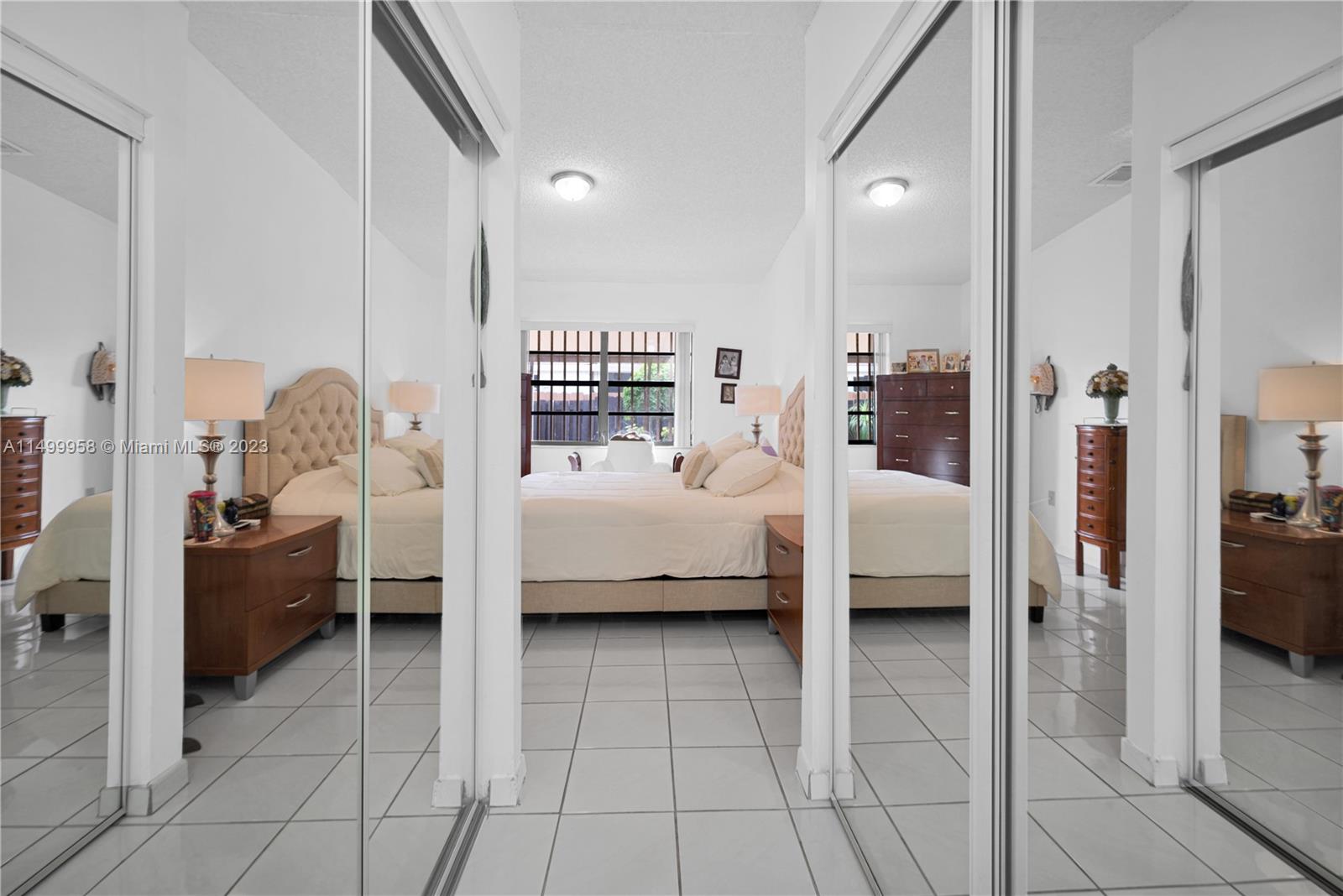 TAMIAMI LAKES TOWNHOUSES - Residential Lease