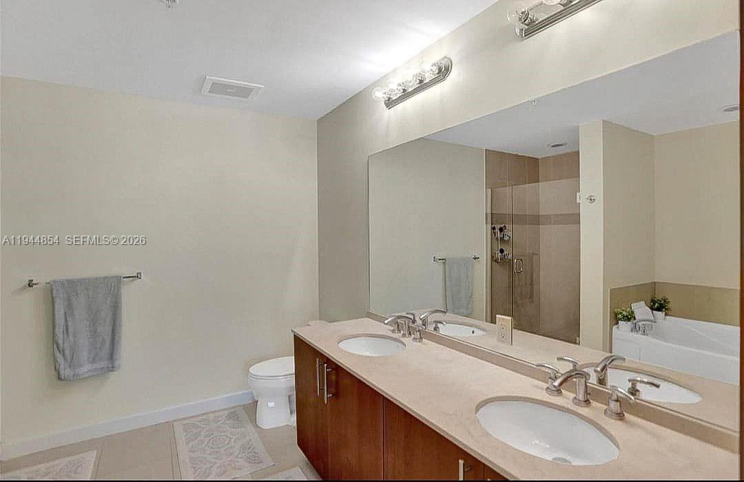 OCEAN MARINE YACHT CLUB C - Residential