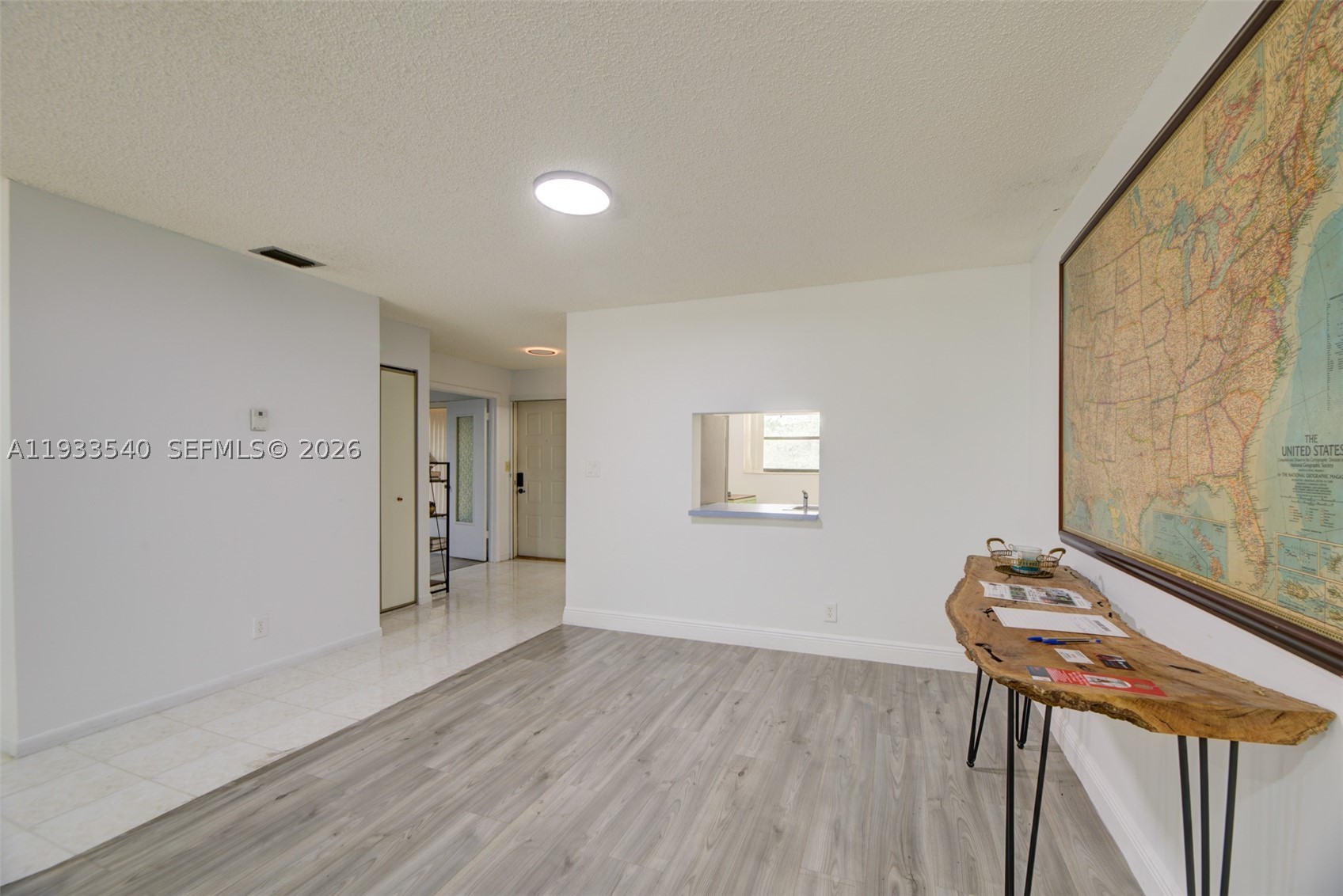 POND APPLE PLACE III COND - Residential