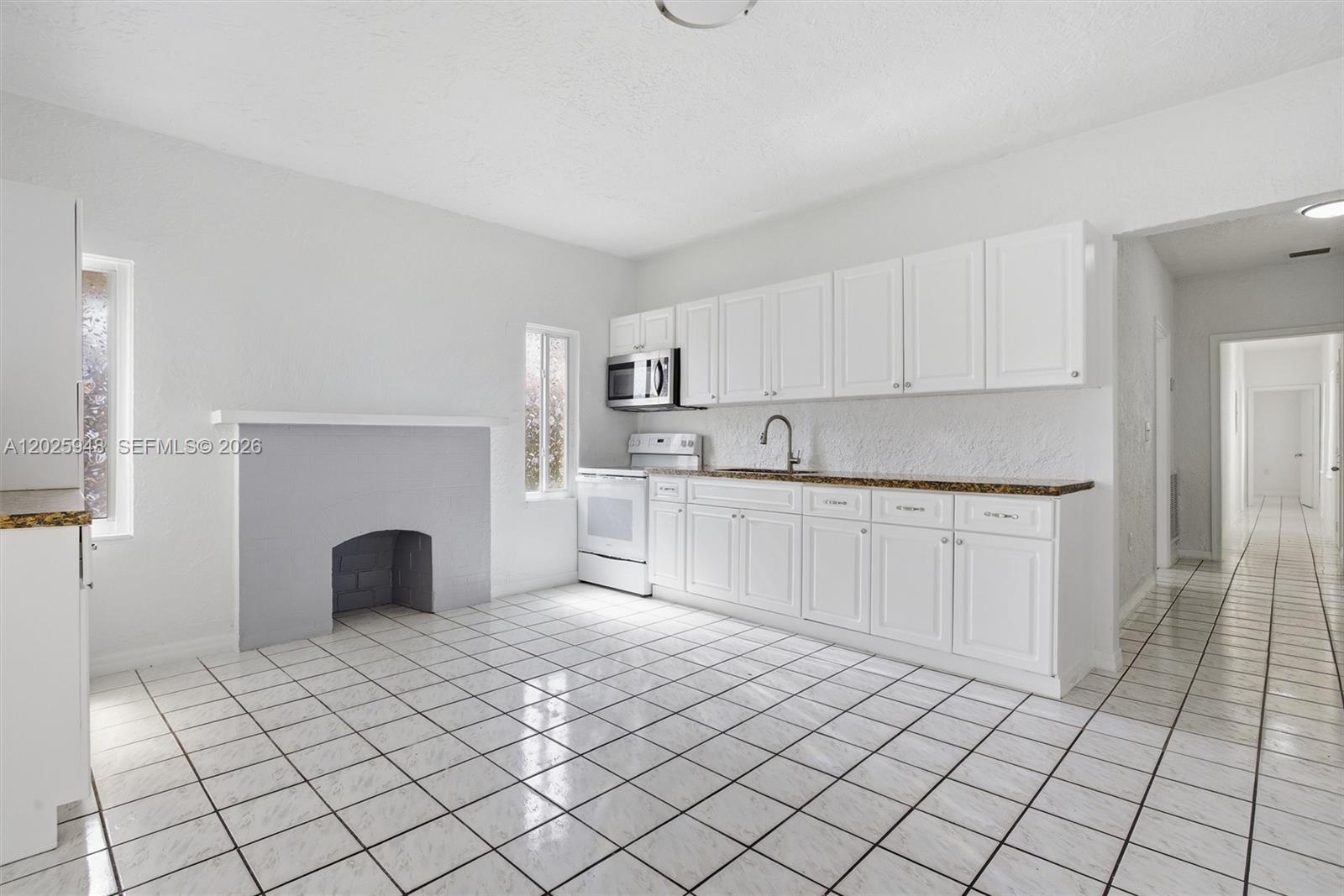 DURNIERS - Residential Lease
