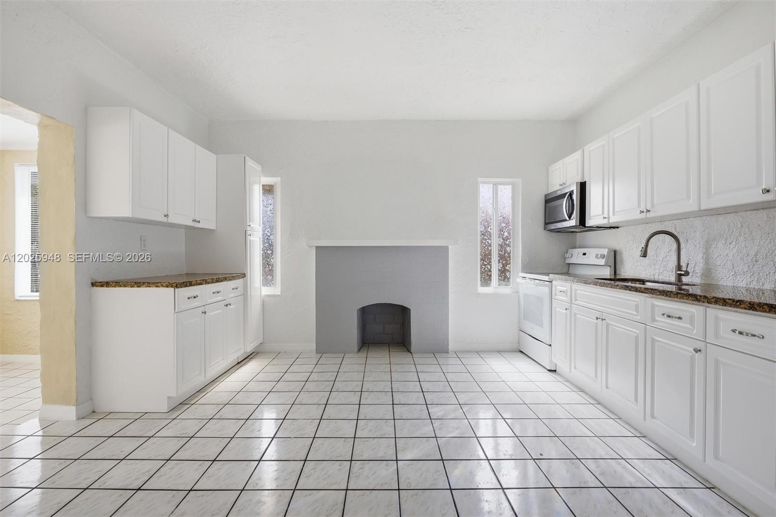 DURNIERS - Residential Lease
