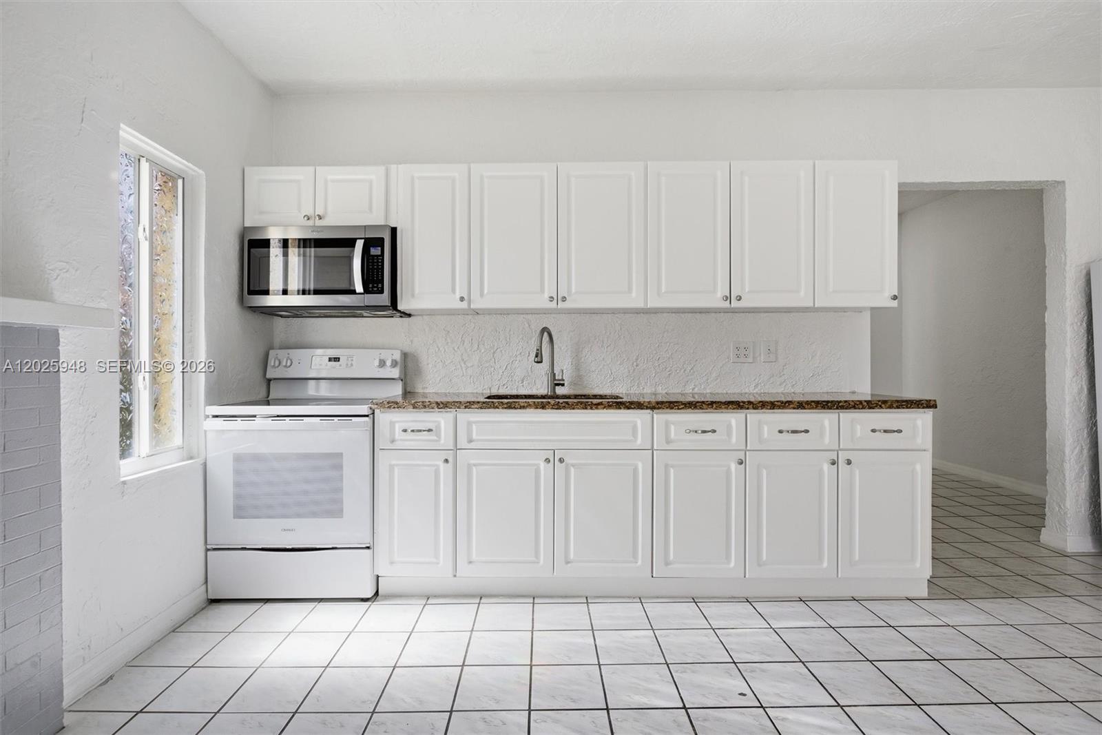 DURNIERS - Residential Lease