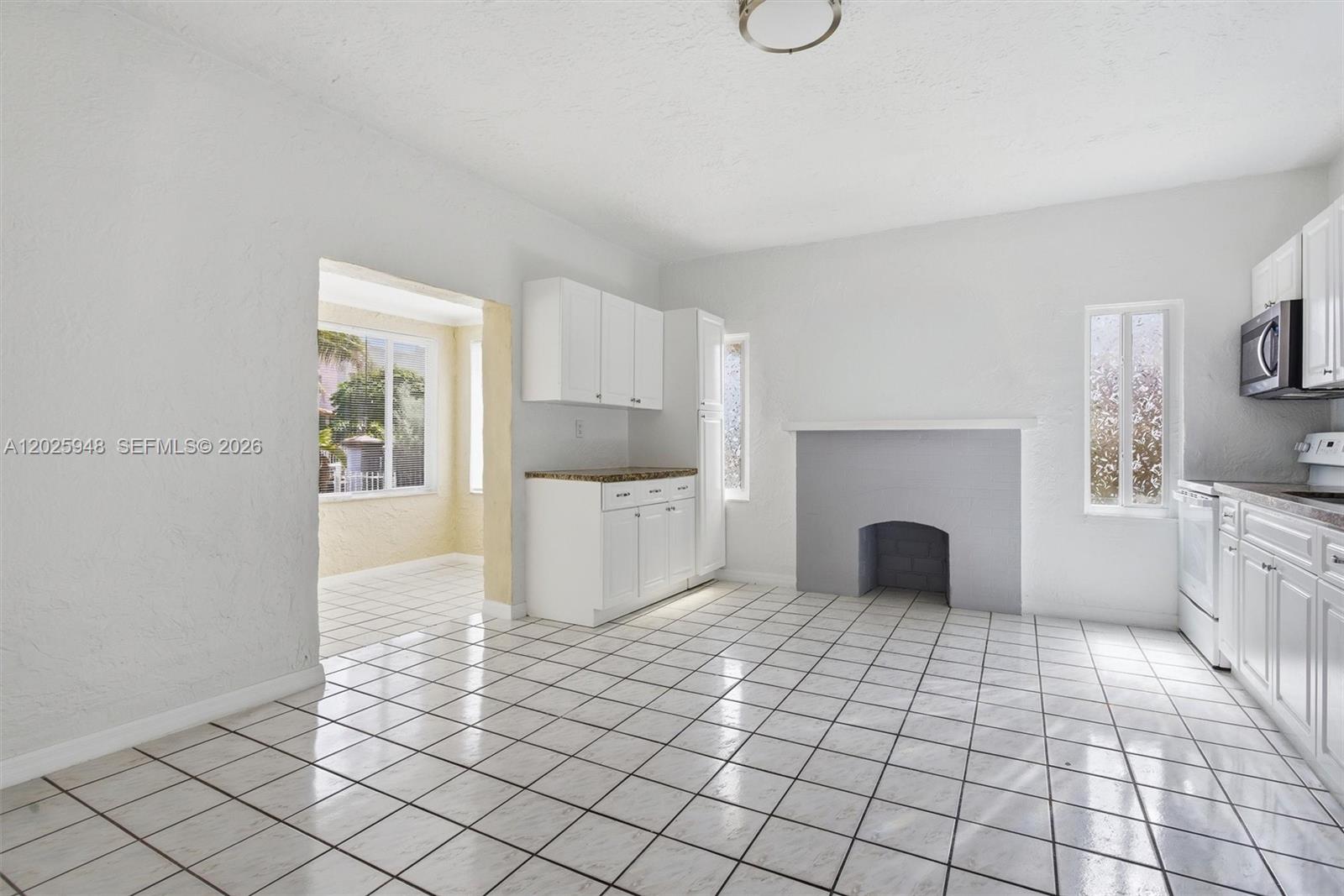 DURNIERS - Residential Lease