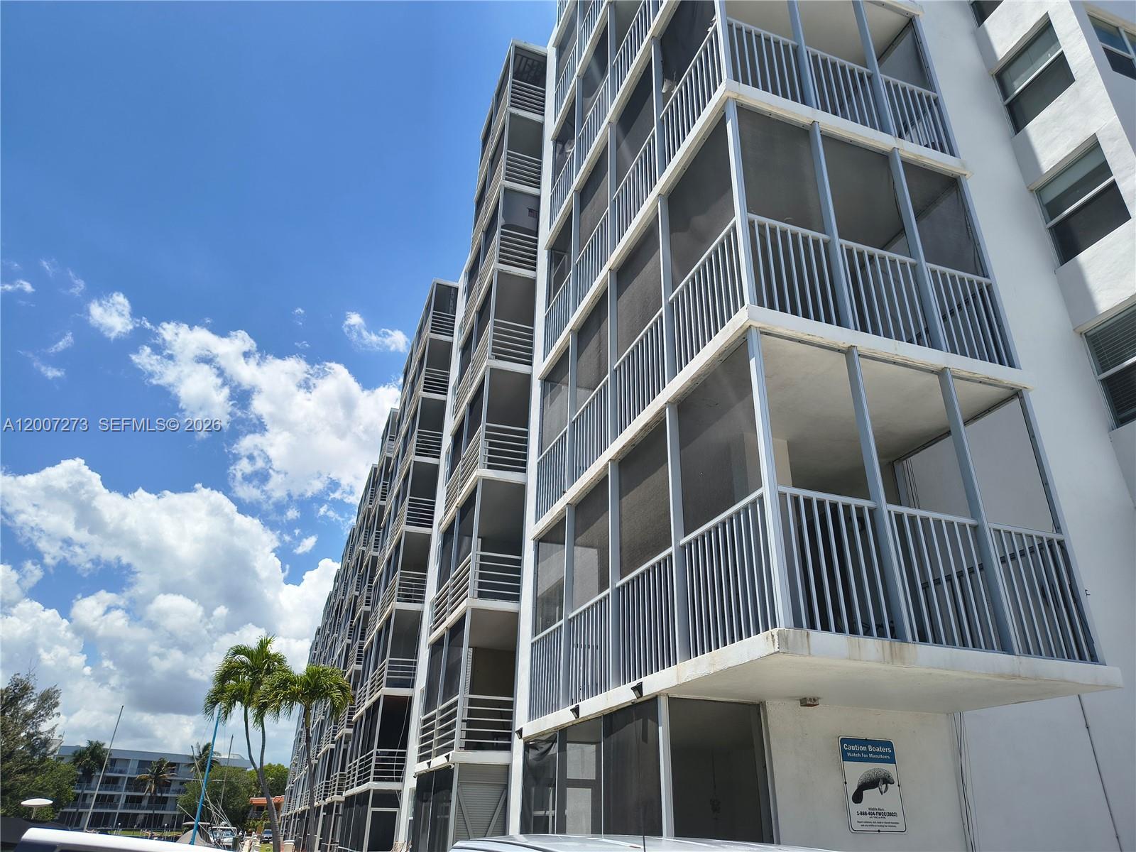EASTERN SHORES WHITE HOUS - Residential