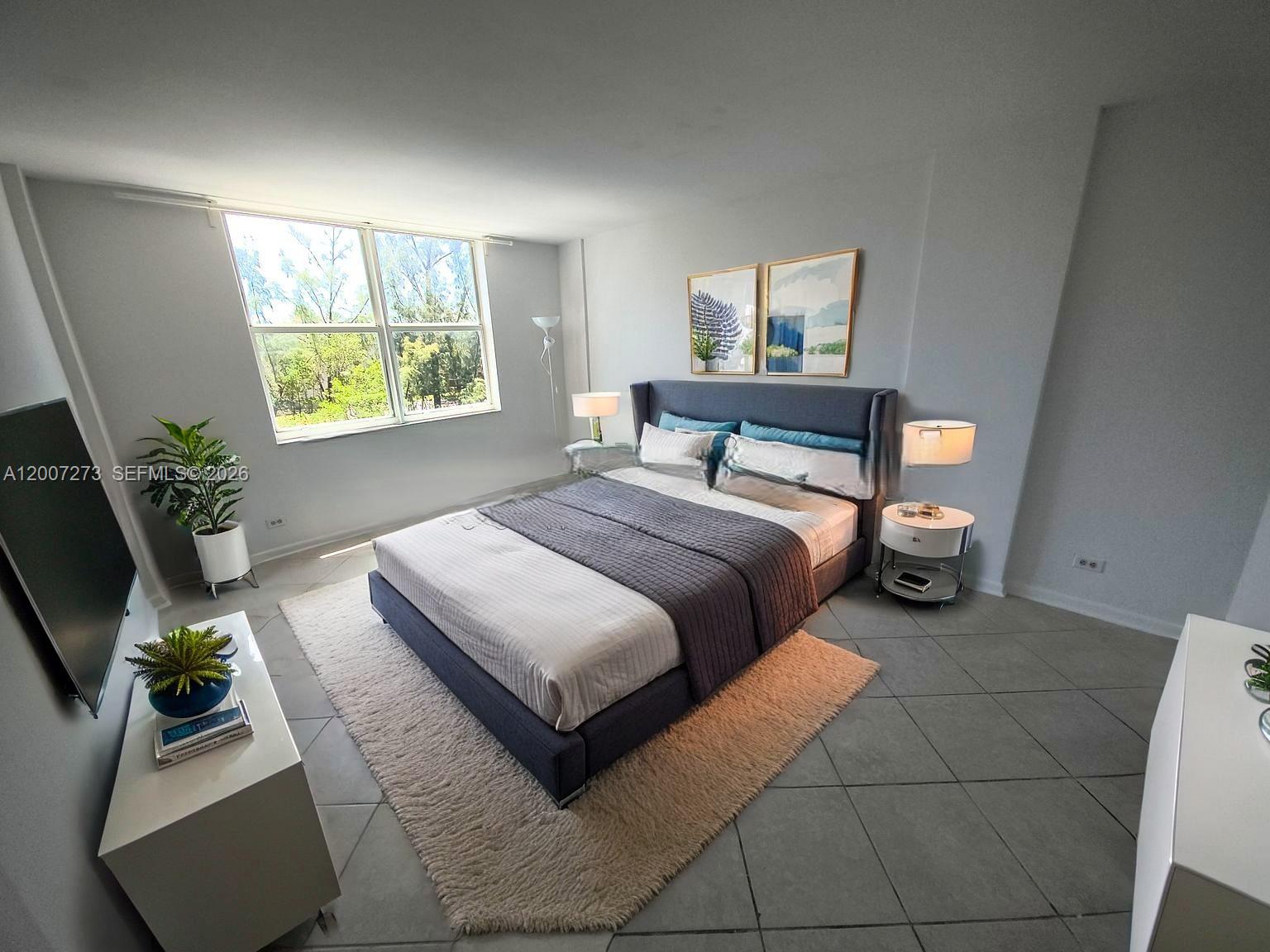 EASTERN SHORES WHITE HOUS - Residential