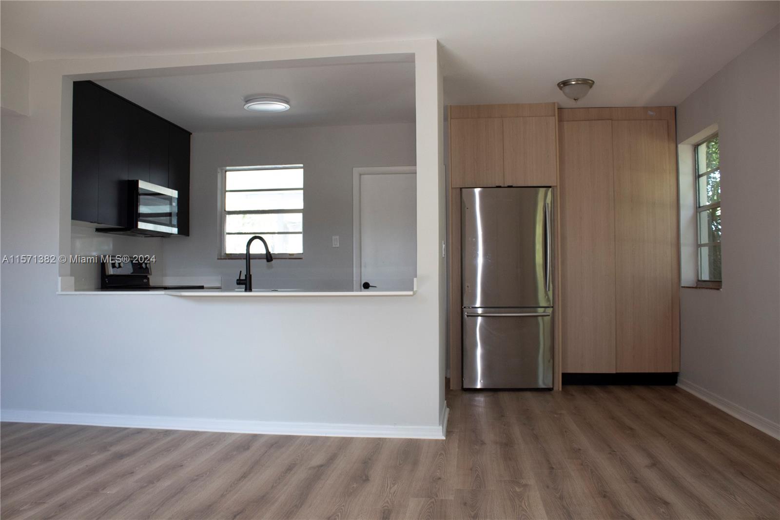 WESTWOOD LAKE 1ST ADDN - Residential