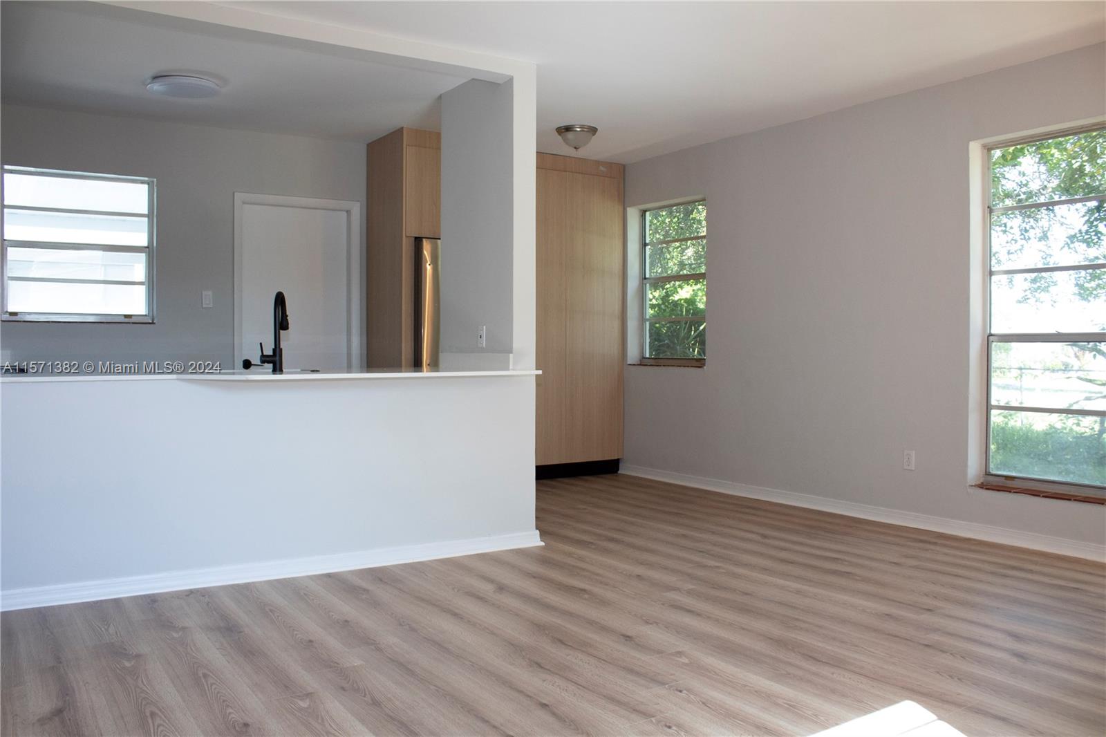 WESTWOOD LAKE 1ST ADDN - Residential