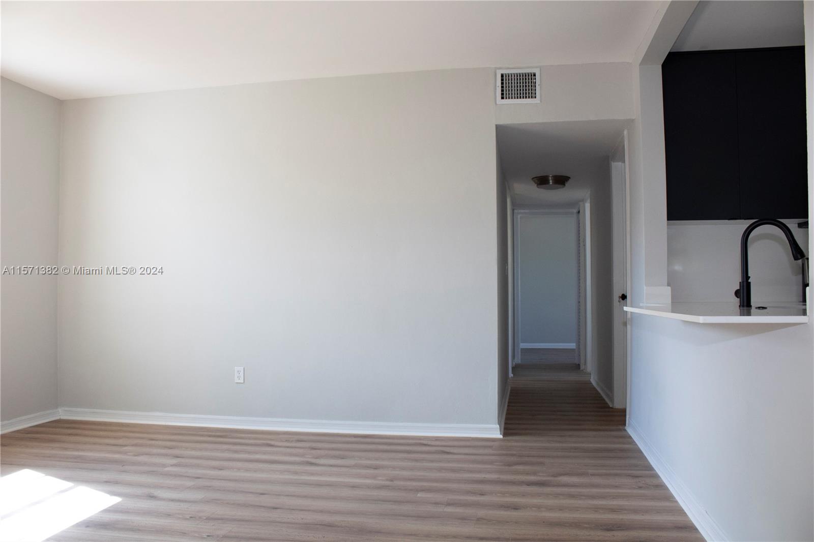 WESTWOOD LAKE 1ST ADDN - Residential
