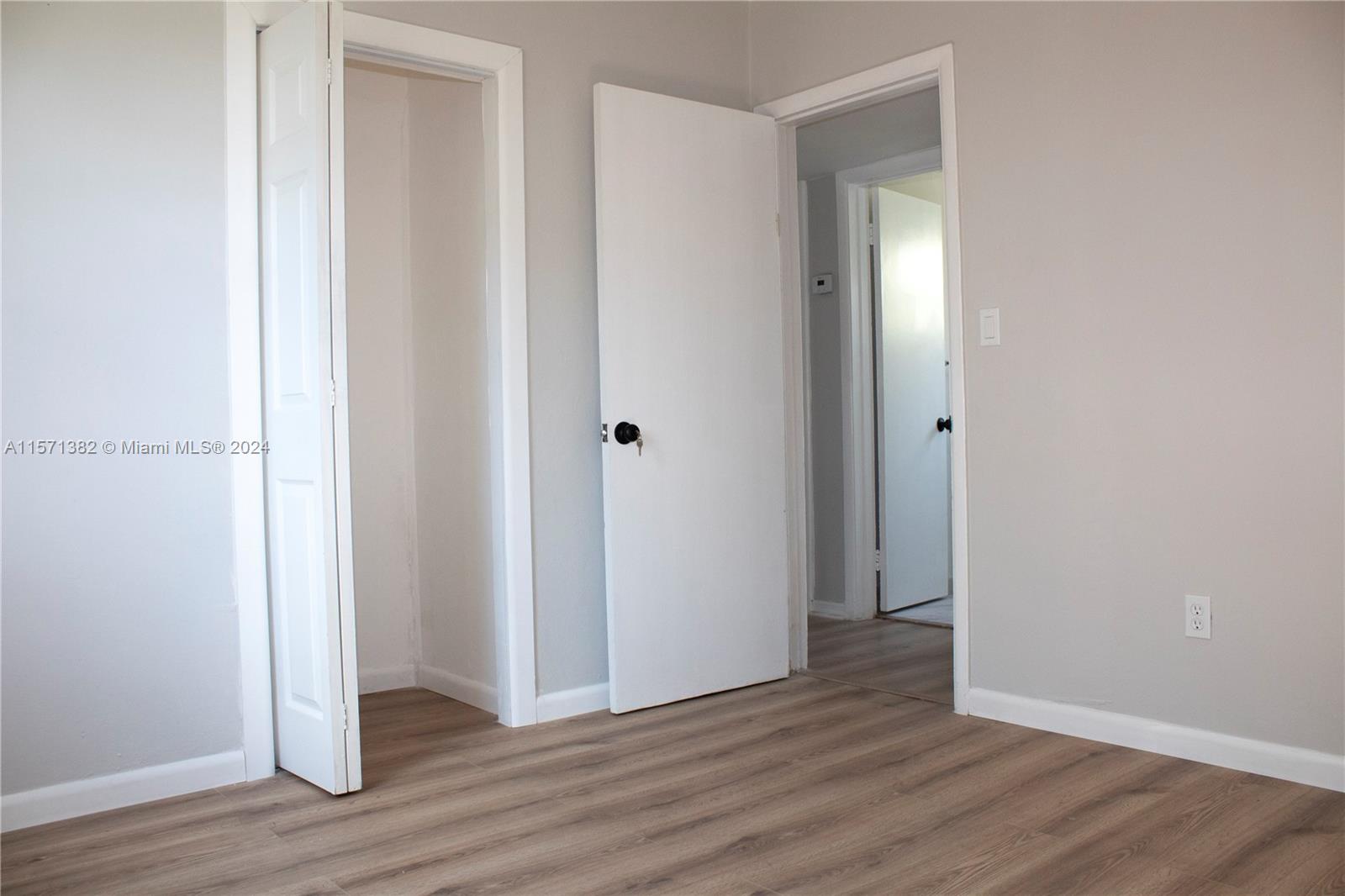WESTWOOD LAKE 1ST ADDN - Residential