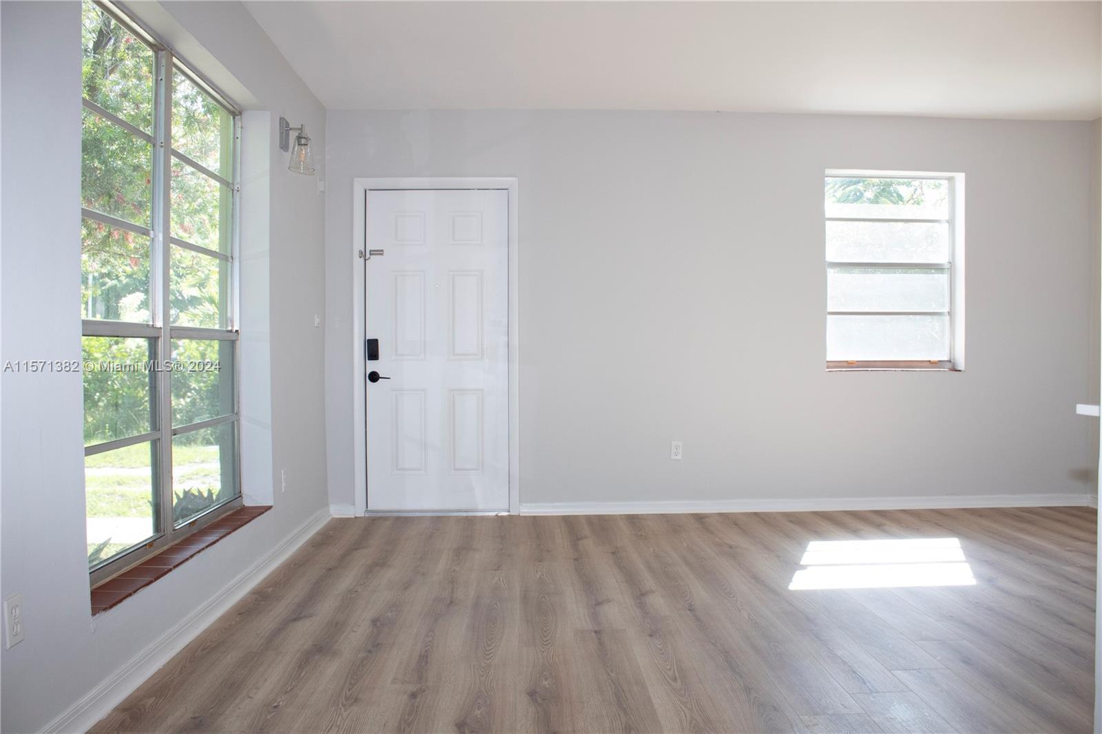 WESTWOOD LAKE 1ST ADDN - Residential
