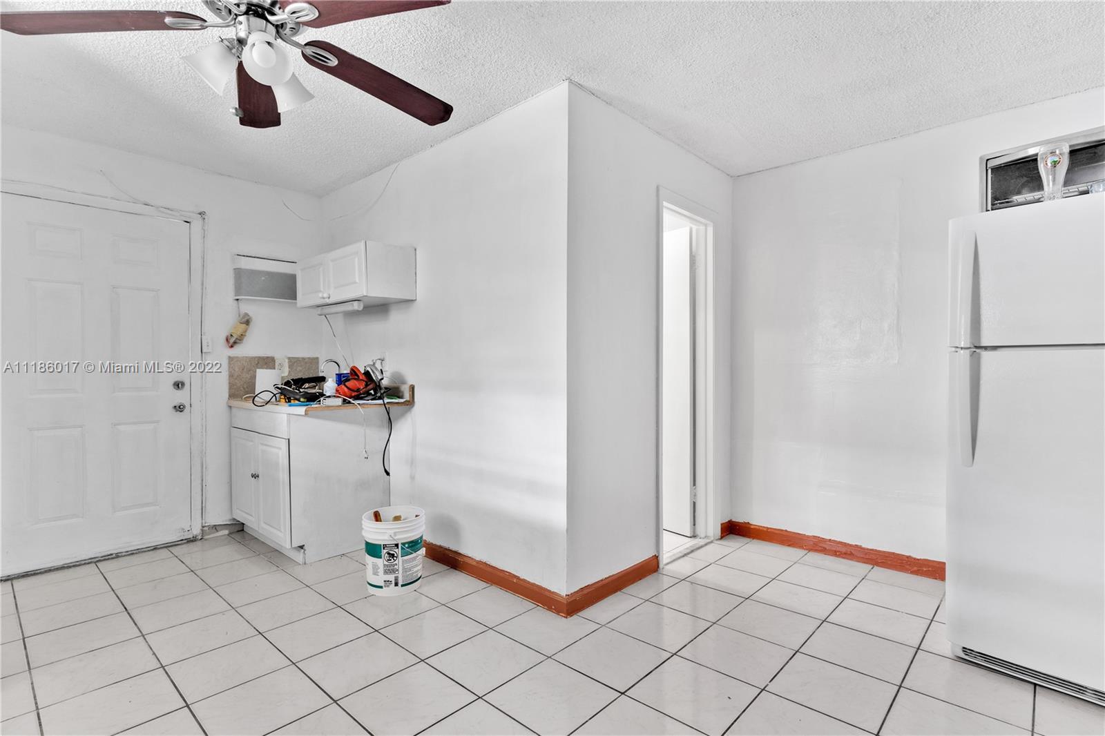TAMIAMI TWIN VILLAS CONDO - Residential