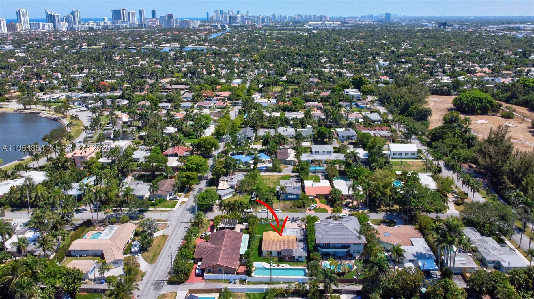 HOLLYWOOD LAKES SECTION - Residential