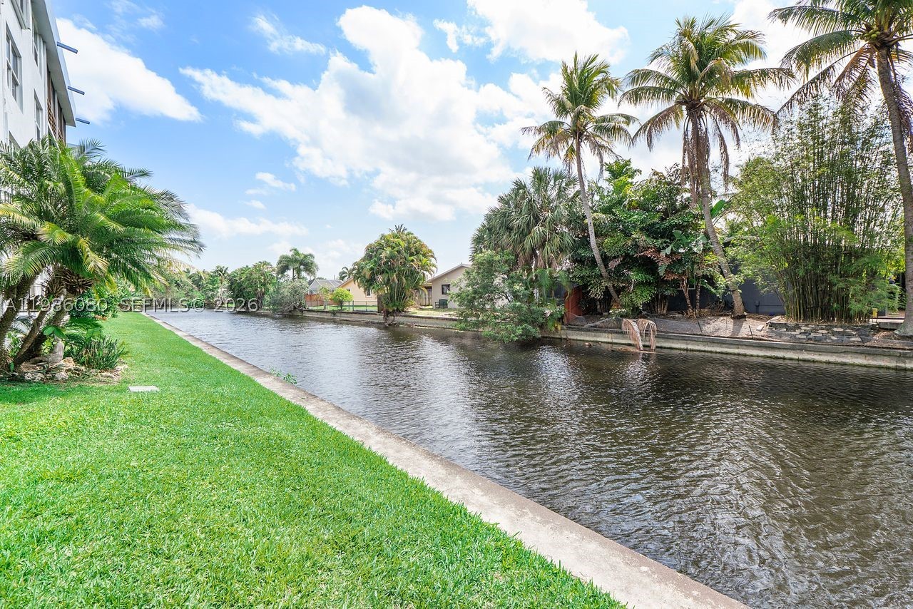 ROYAL PARK CONDO - Residential