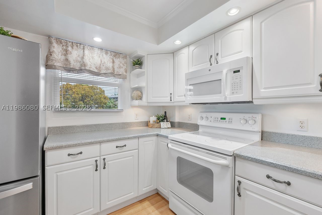 ROYAL PARK CONDO - Residential