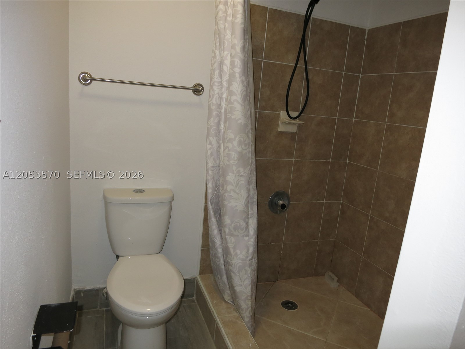 BISCAYNE BEACH CLUB CONDO - Residential Lease