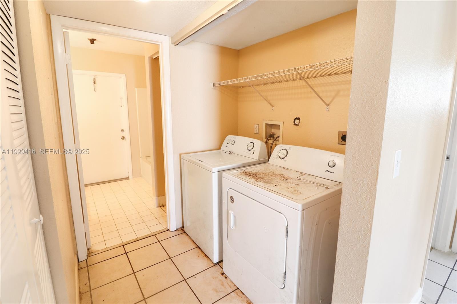 POMPANO BEACH - Residential