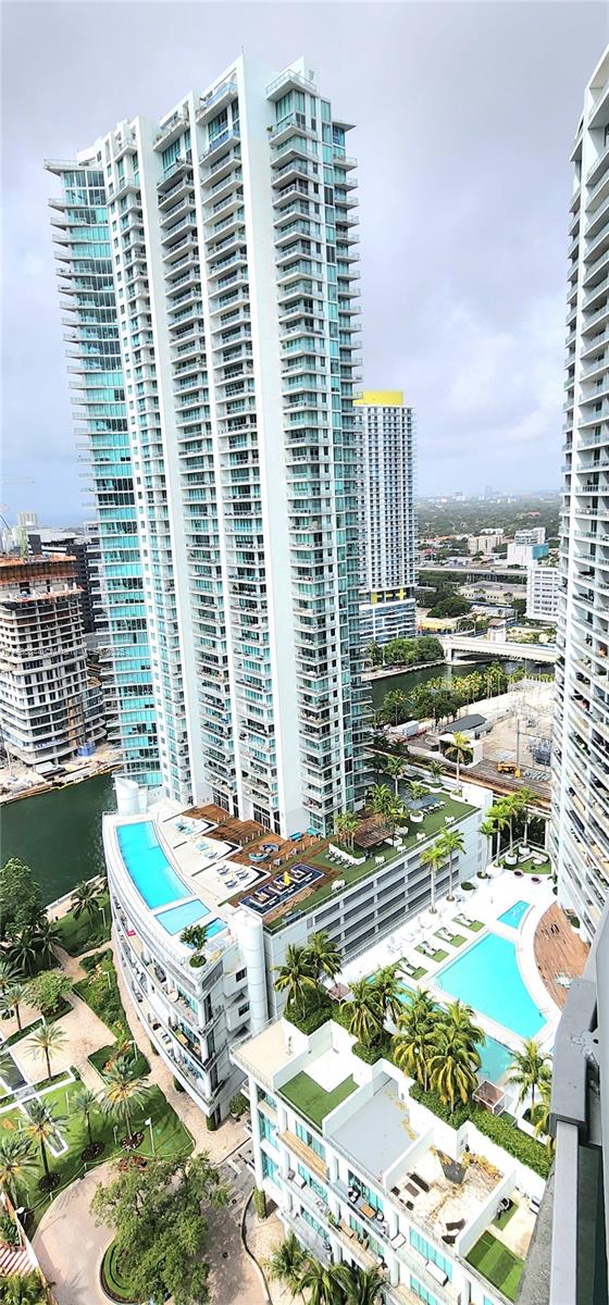 WIND CONDO - Residential