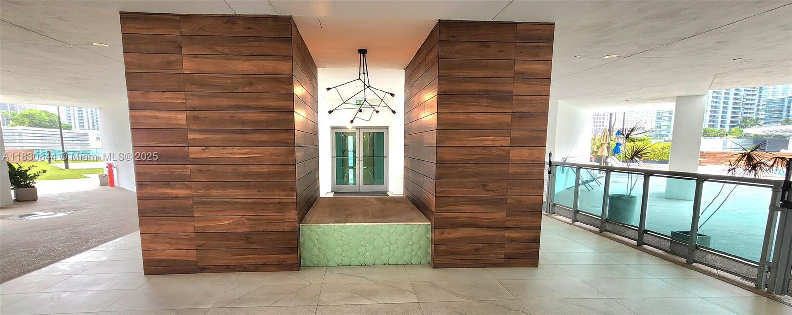 WIND CONDO - Residential