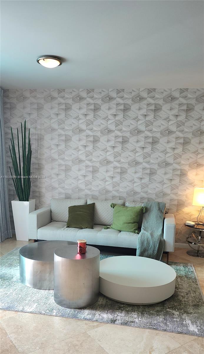 WIND CONDO - Residential