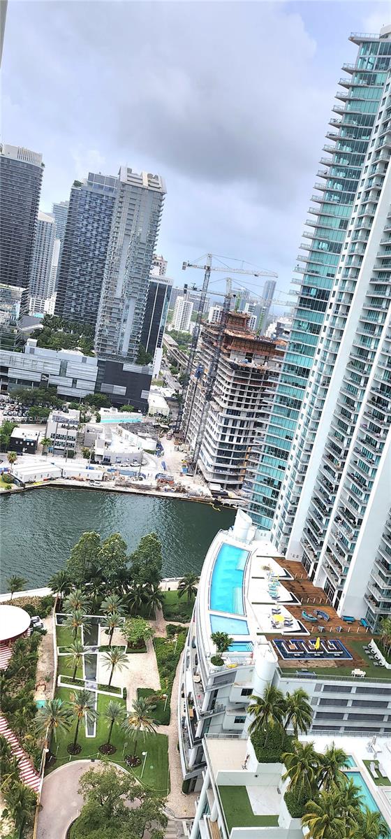 WIND CONDO - Residential