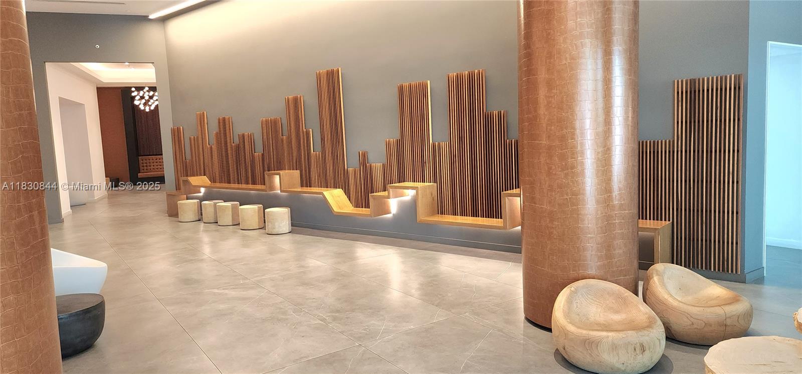 WIND CONDO - Residential
