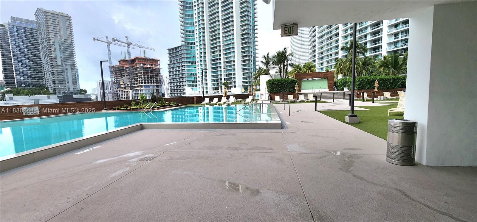 WIND CONDO - Residential
