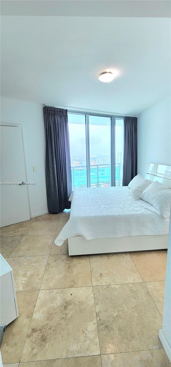WIND CONDO - Residential