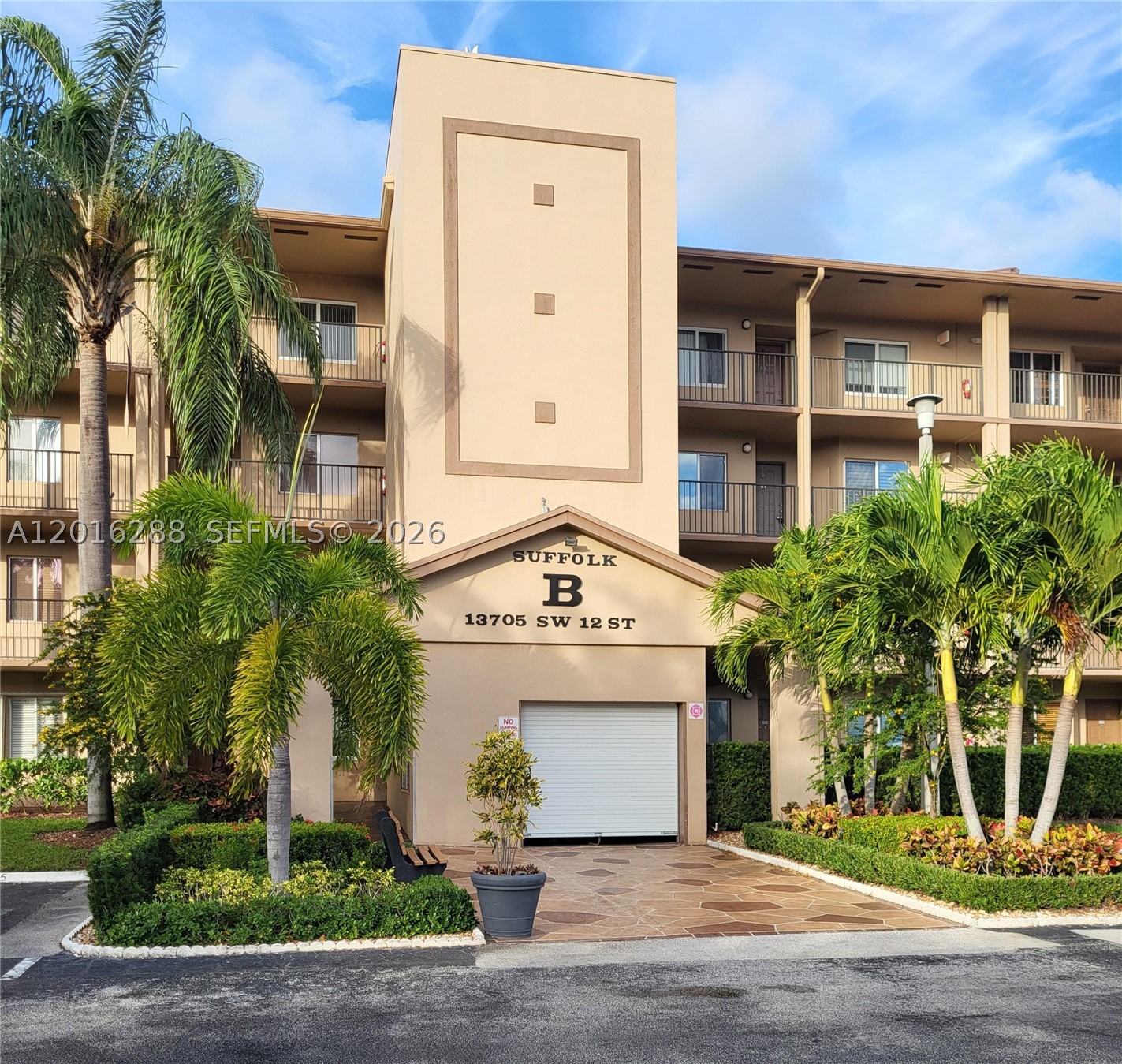 This spacious, bright, and comfortable unit is located in the desirable Suffolk area. At least one resident must be 55 or older, with others 18 and up. The unit offers a breathtaking view of the lake from the screened balcony, a large kitchen, breakfast nook, 2 bedrooms, 2 bathrooms, and 2 walk-in closets. It features tile and laminate flooring, a brand-new washer and dryer, and a new electric water heater. Monthly association fees cover cable, internet, water, and trash. There’s a parking space near the elevator and plenty of guest parking around the building. Enjoy a range of amenities, including a clubhouse, heated pool, gym, tennis and pickleball courts, golf course, theater, and complimentary transportation. The Association has a 30 to 45-day waiting period for buyer approval.