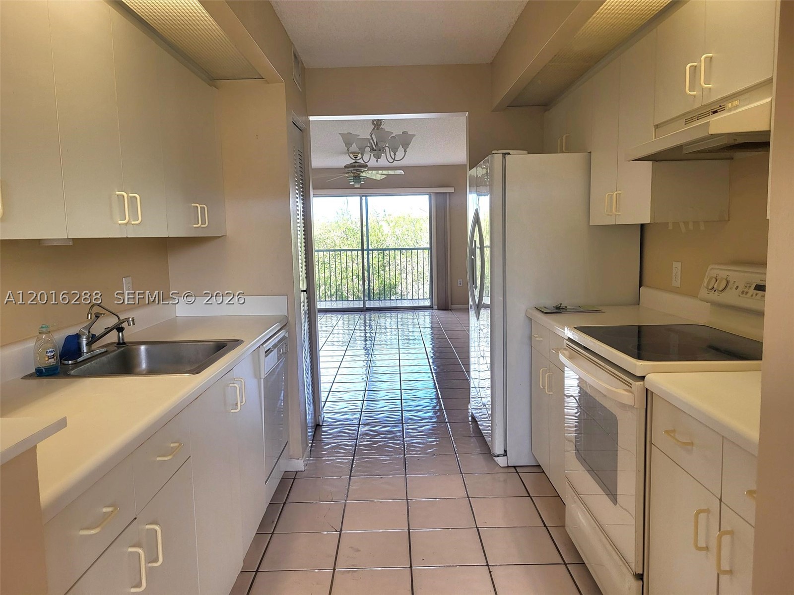 SUFFOLK AT CENTURY VILLAG - Residential