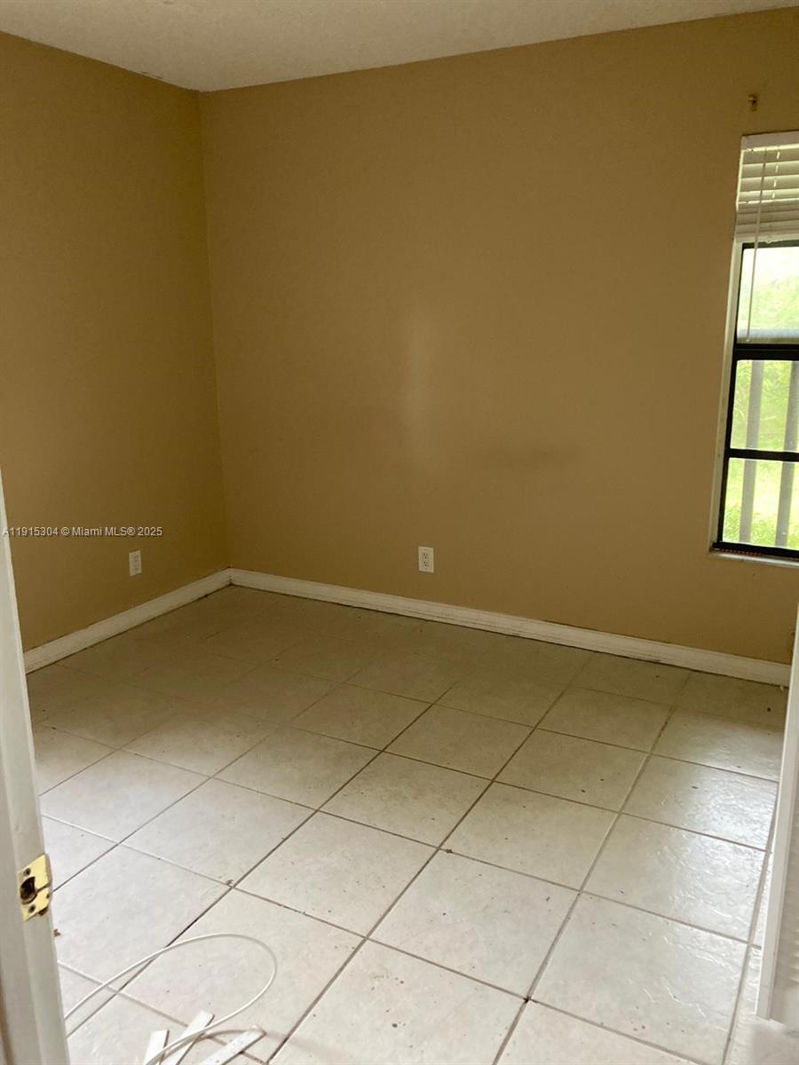 CYPRESS TRACE CONDO - Residential