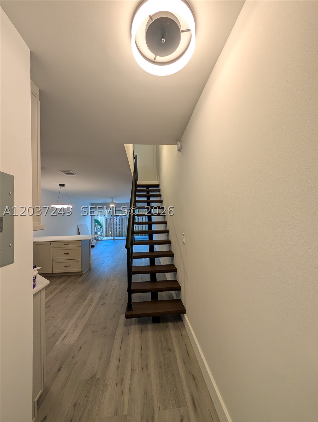 CORAL REEF TOWNHOUSES CON - Residential Lease