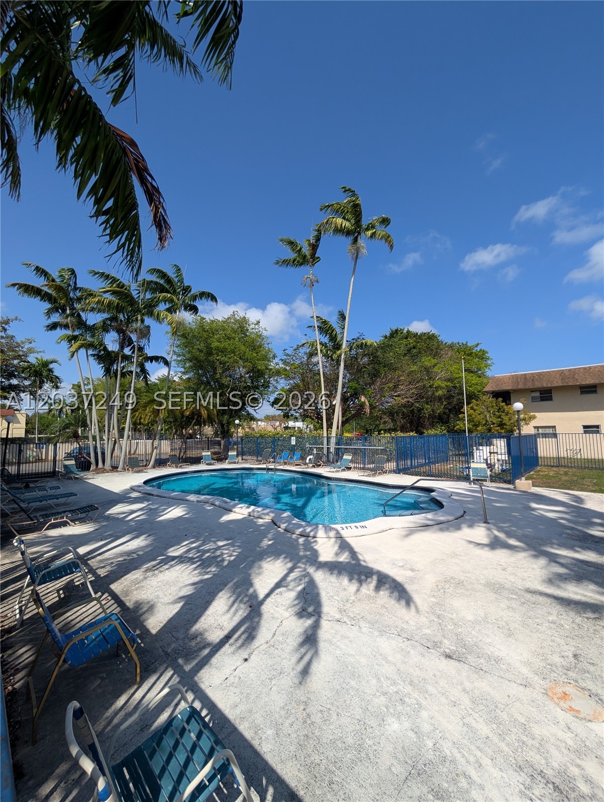 CORAL REEF TOWNHOUSES CON - Residential Lease