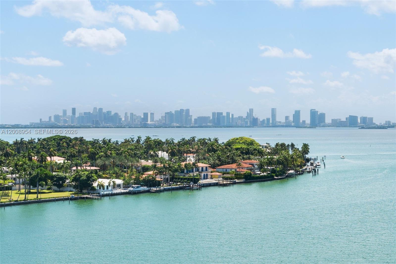 KING COLE CONDO - Residential