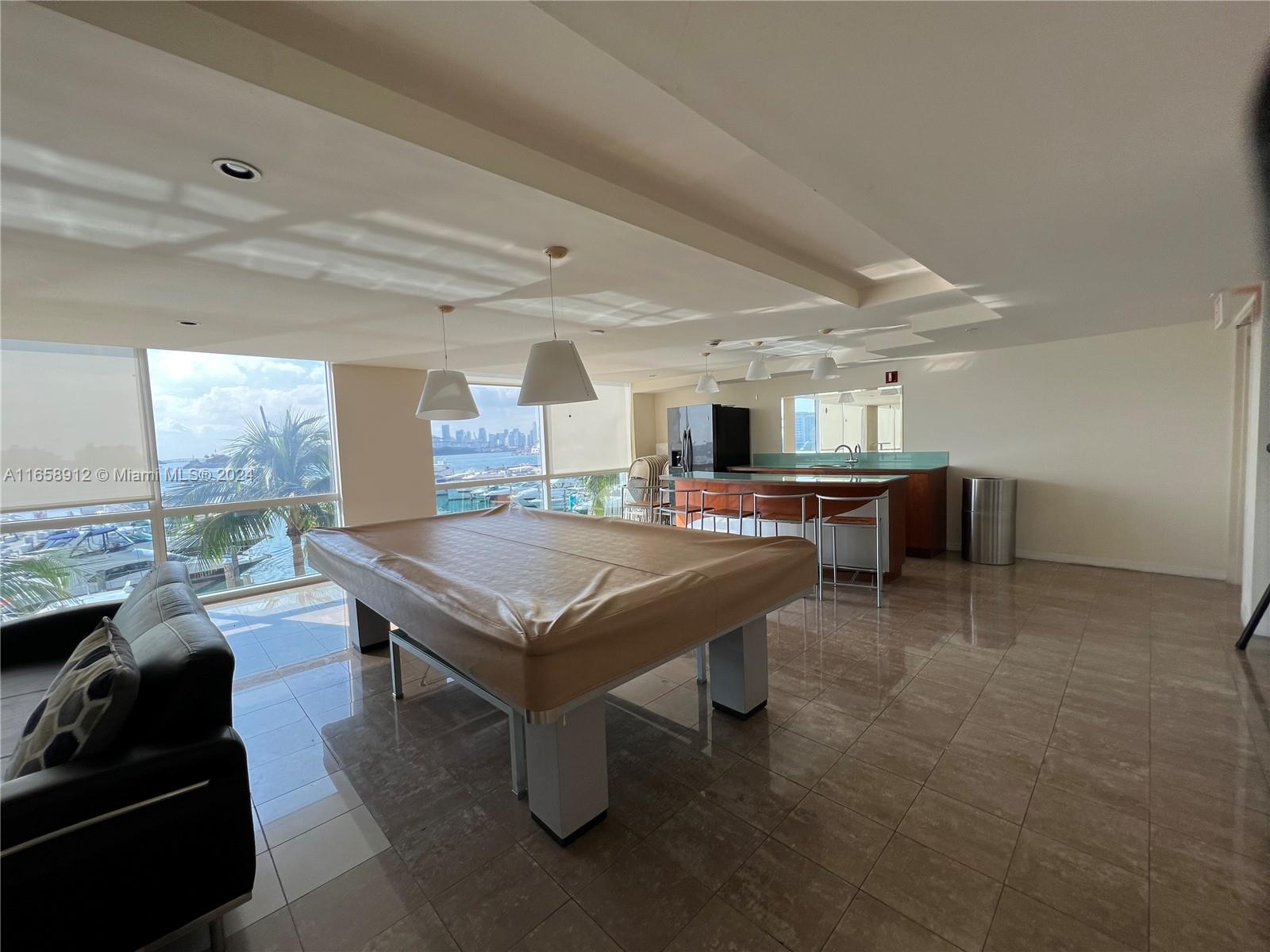 YACHT CLUB AT PORTOFINO - Residential