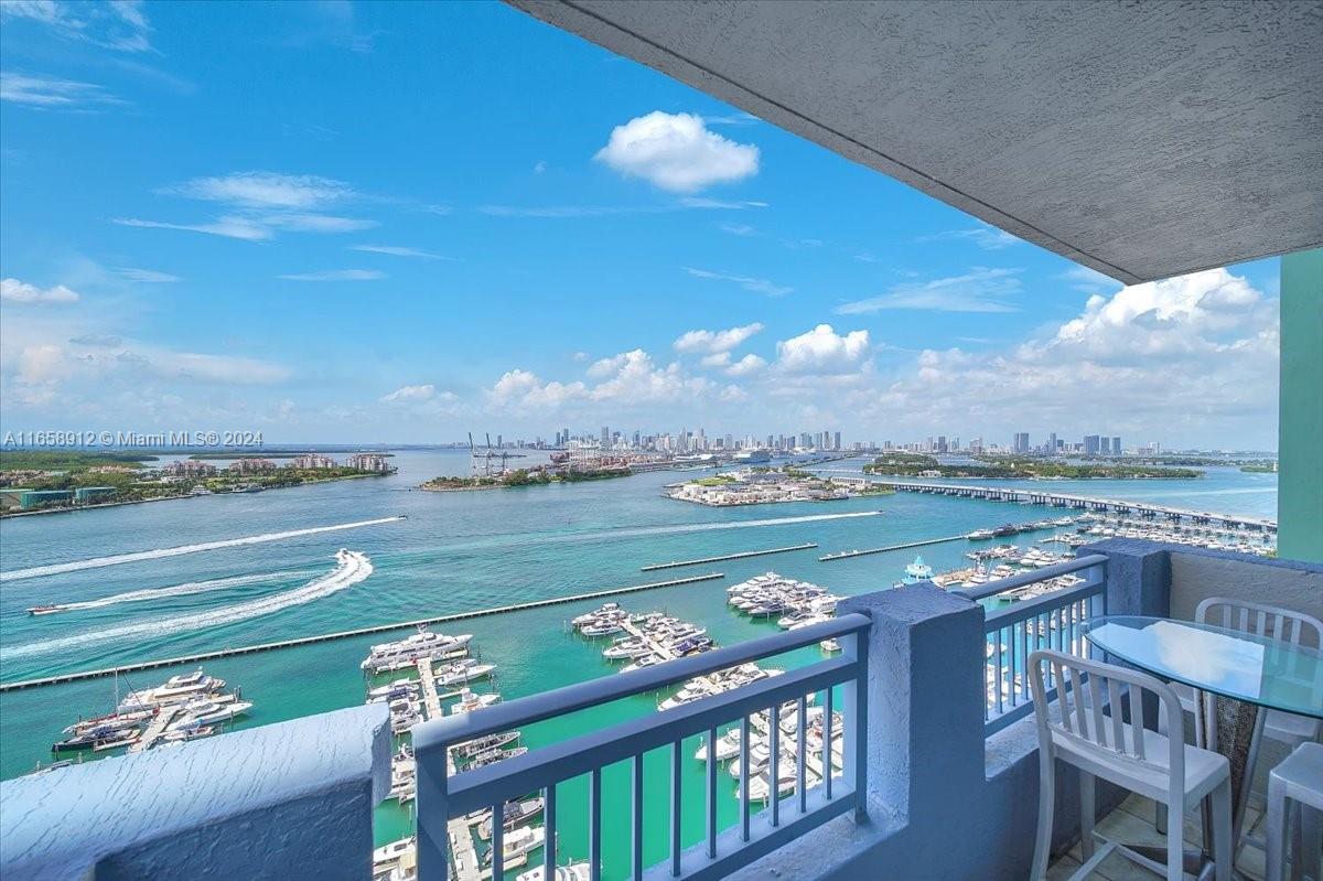 YACHT CLUB AT PORTOFINO - Residential