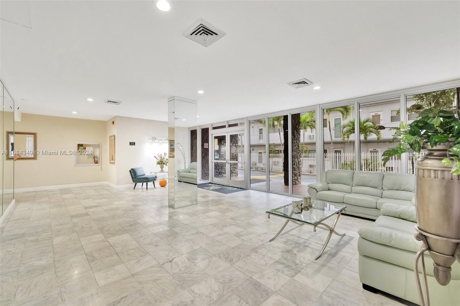 CLIFTON CONDO - Residential