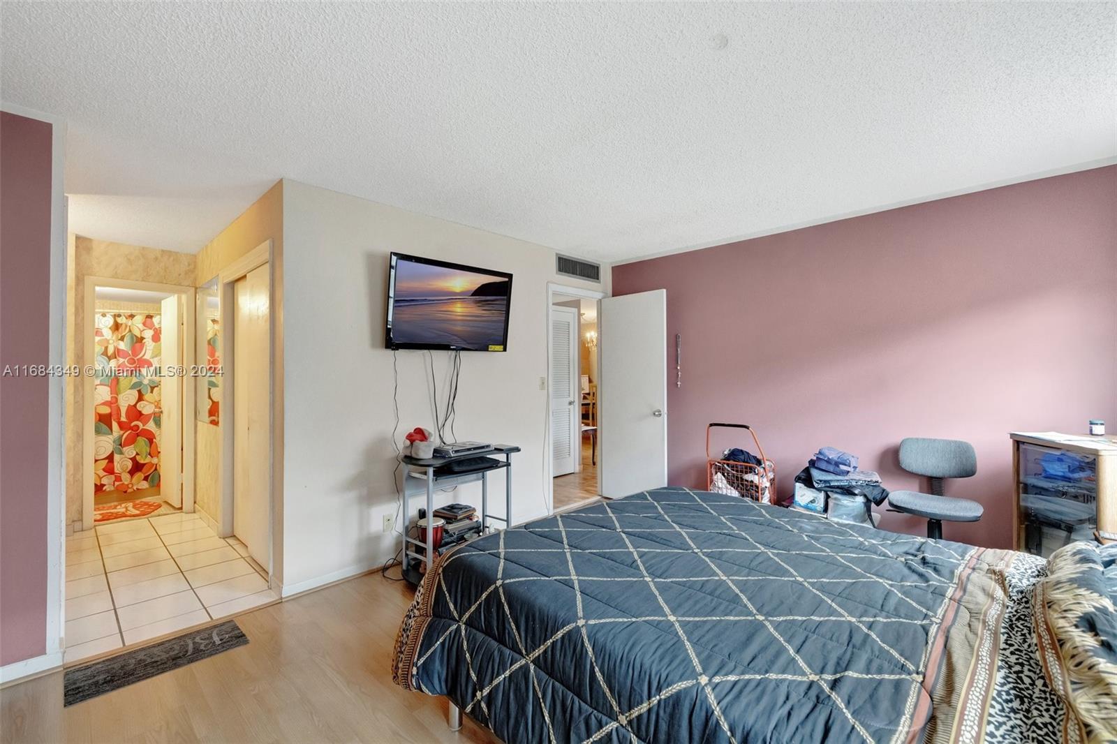 CLIFTON CONDO - Residential