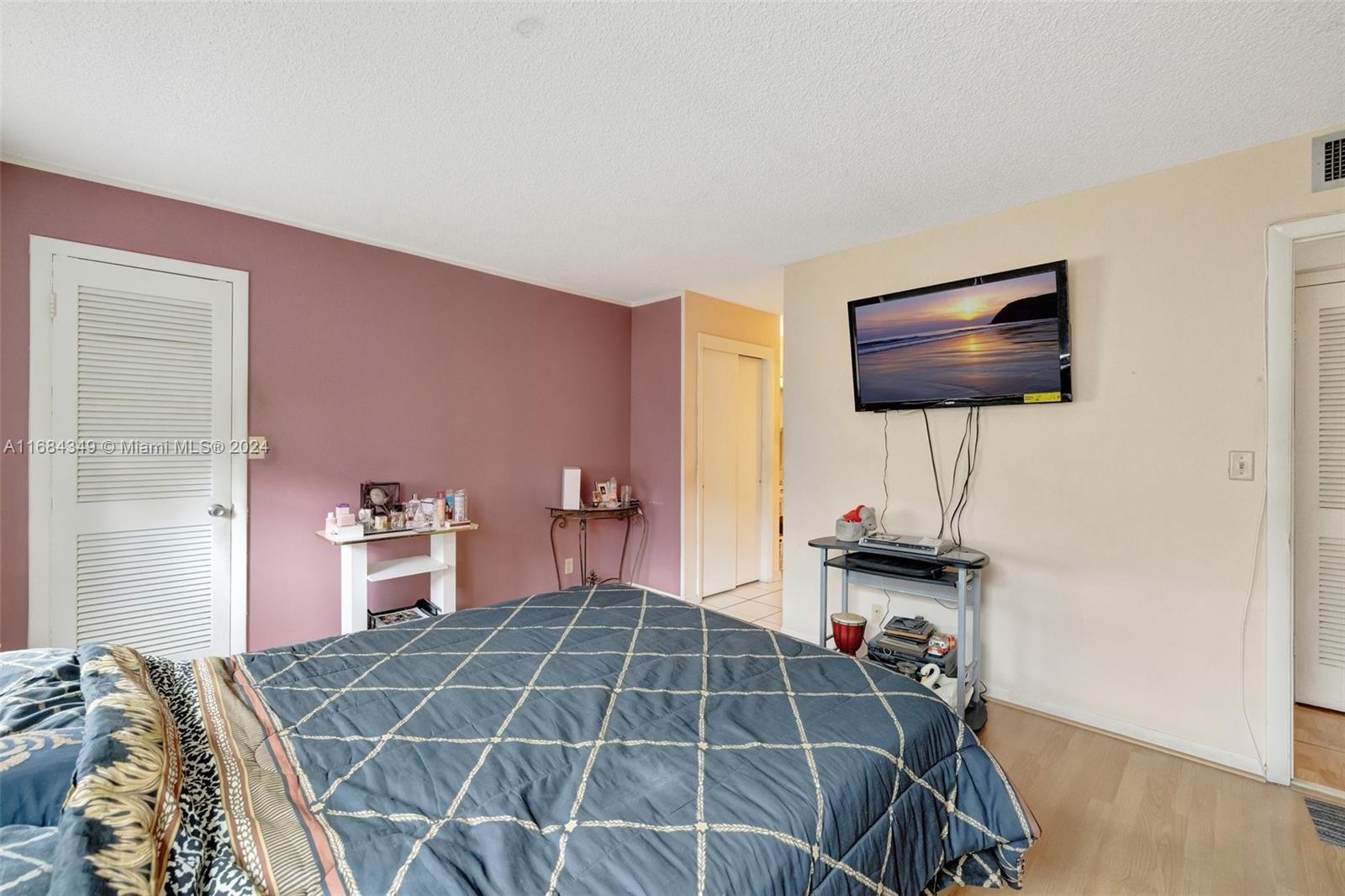 CLIFTON CONDO - Residential