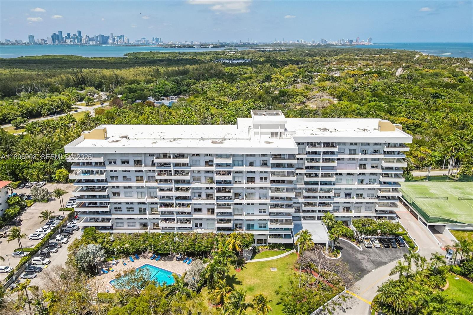 COMMODORE CLUB WEST CONDO - Residential