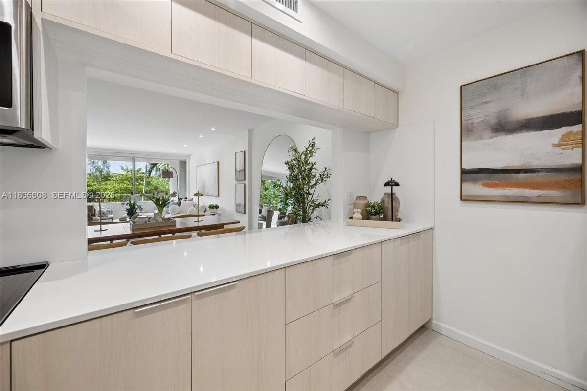 COMMODORE CLUB WEST CONDO - Residential