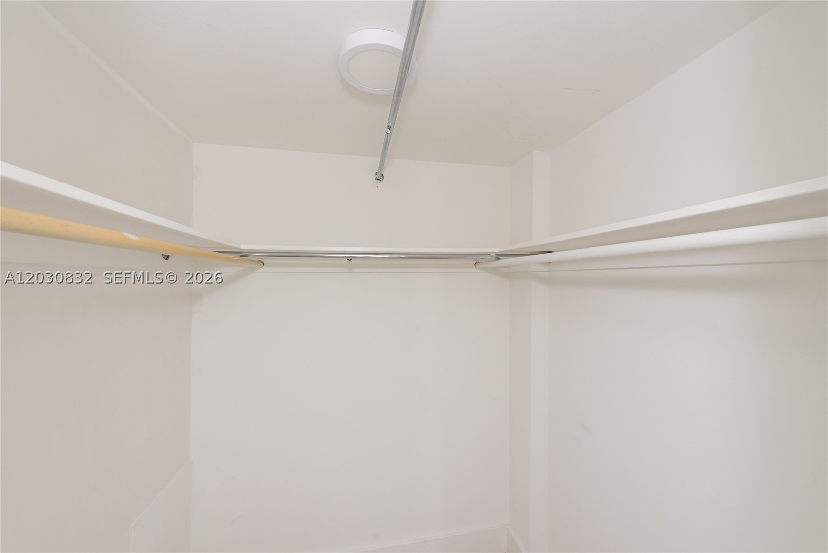 COMMODORE CLUB WEST CONDO - Residential