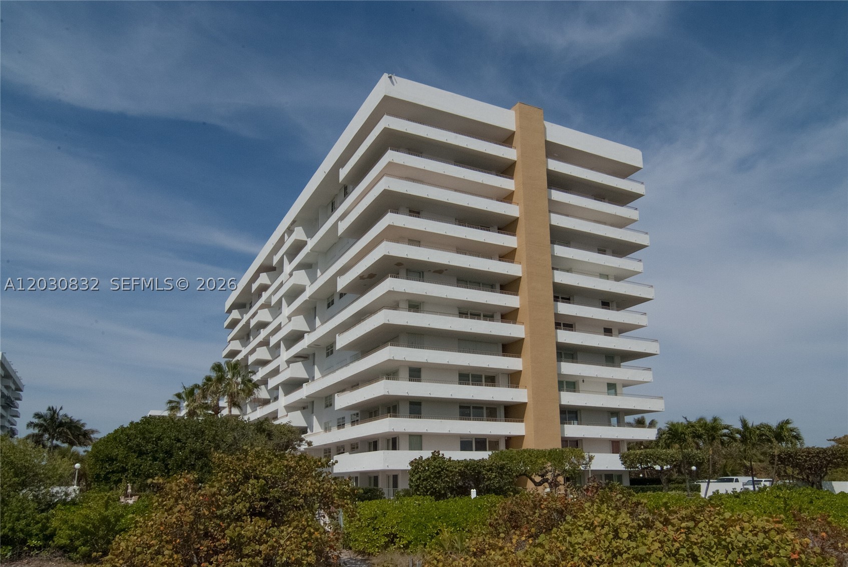 COMMODORE CLUB WEST CONDO - Residential