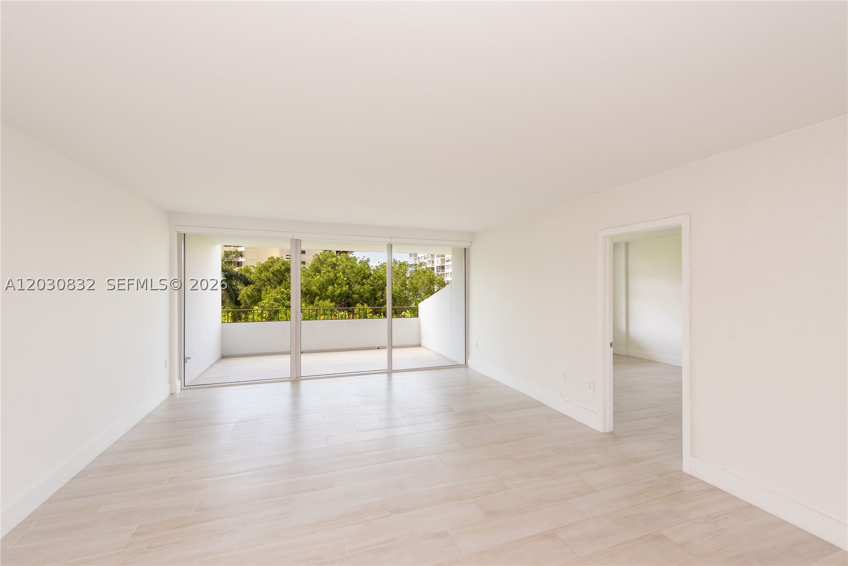 COMMODORE CLUB WEST CONDO - Residential