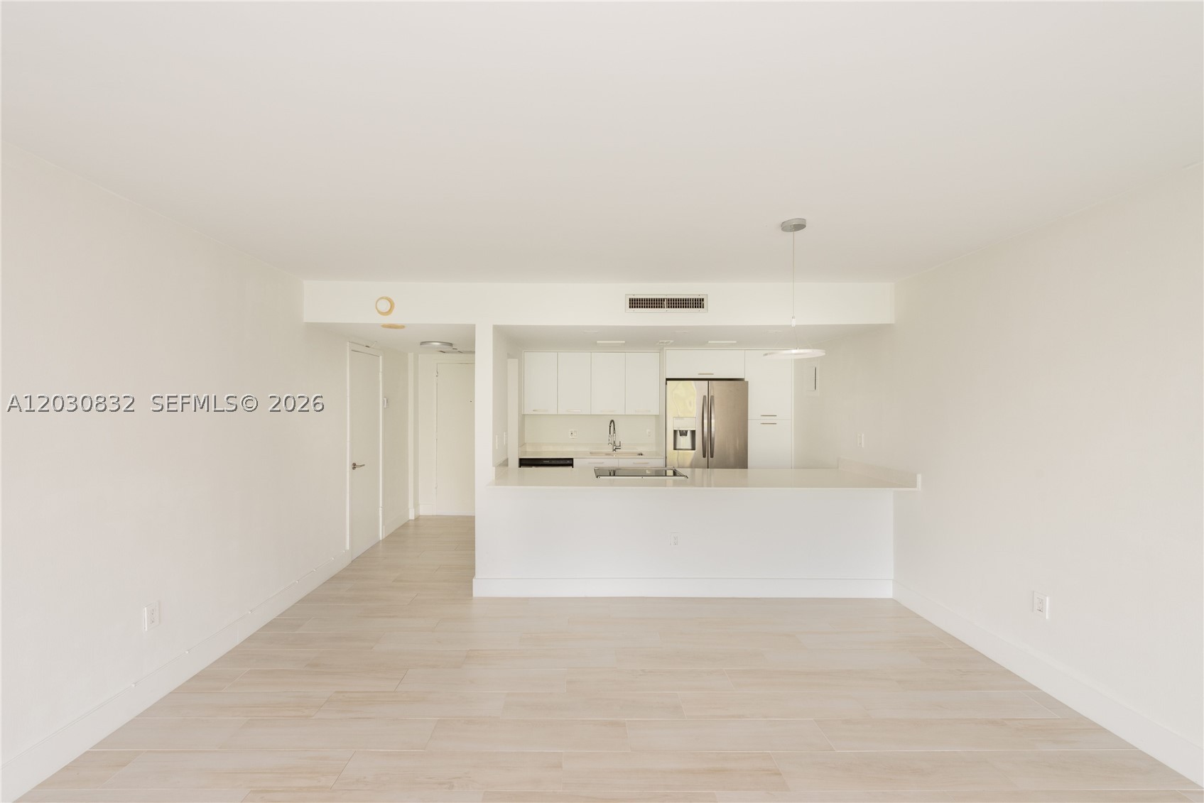 COMMODORE CLUB WEST CONDO - Residential